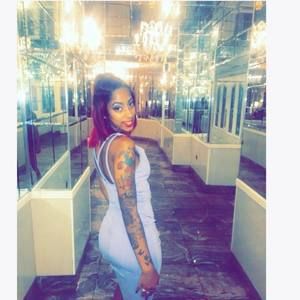 Meet your Posher, Yolanda